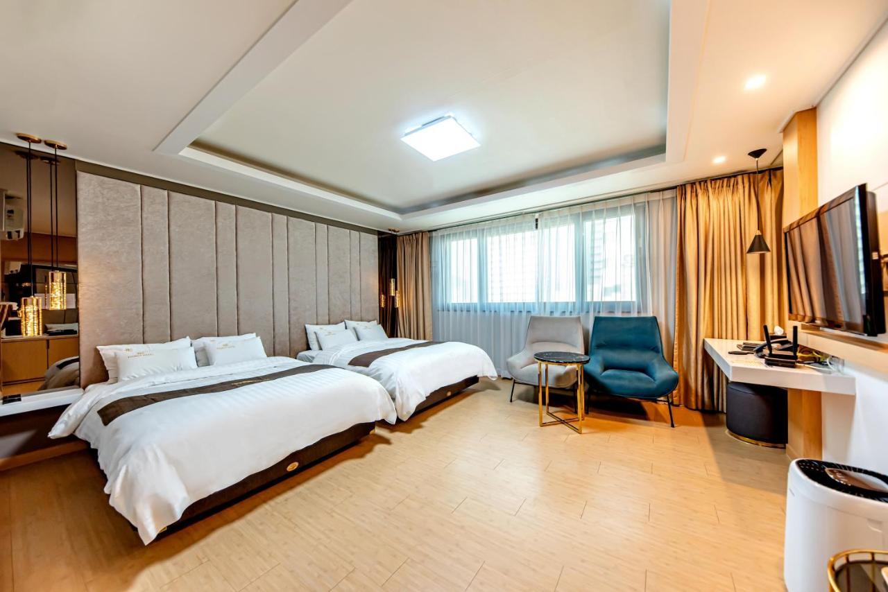 Hs Tourist Hotel Yeosu Exterior photo