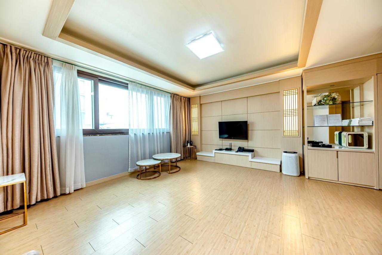 Hs Tourist Hotel Yeosu Exterior photo